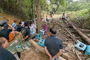 前巴萨主席候选人：每月挣1000欧却花1250欧，这就是巴萨的现状